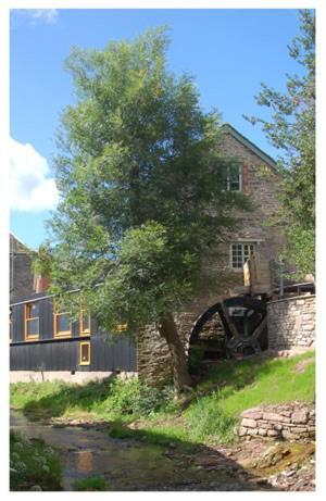 The Granary Bed and Breakfast Talgarth Exteriör bild